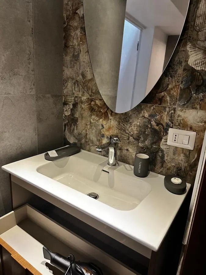 Hotel La Residenza Isabella Milano Italia