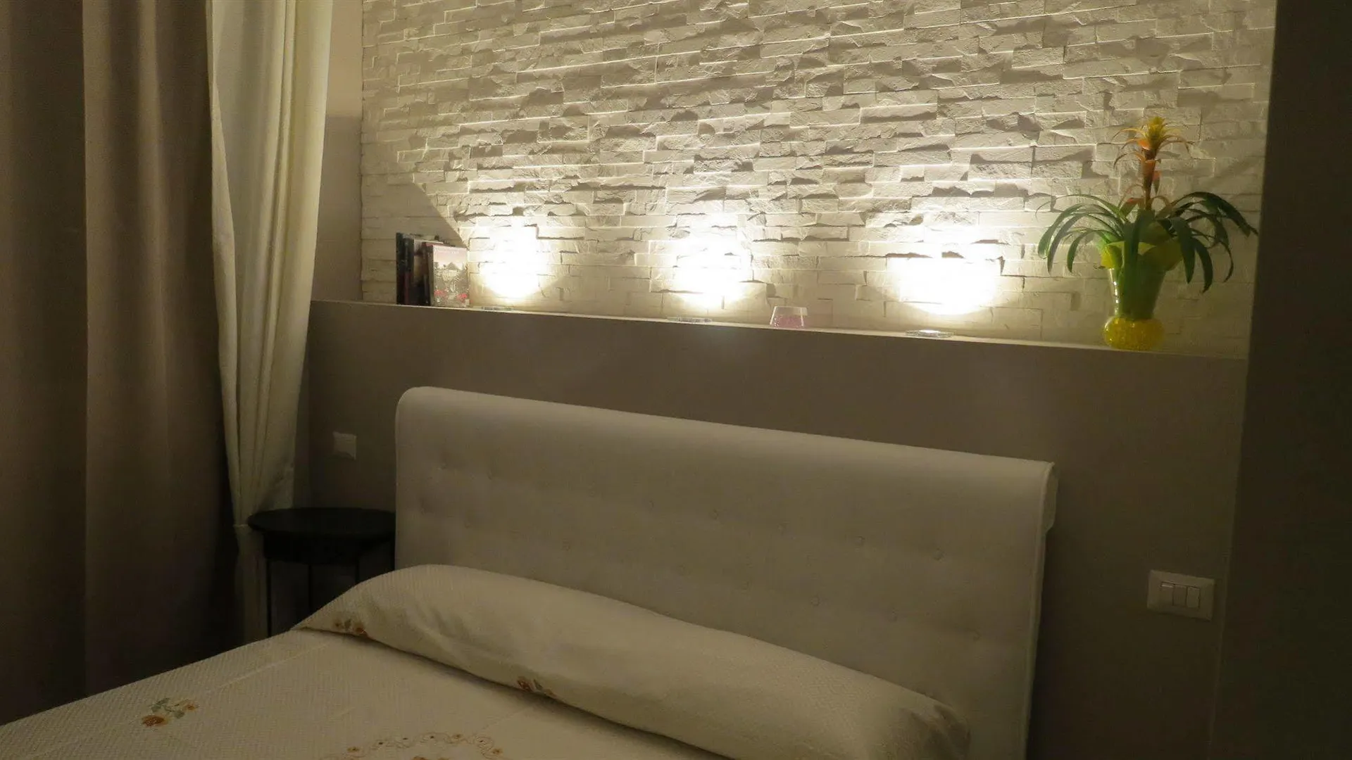 Hotel La Residenza Isabella Milano 2*,  Italia