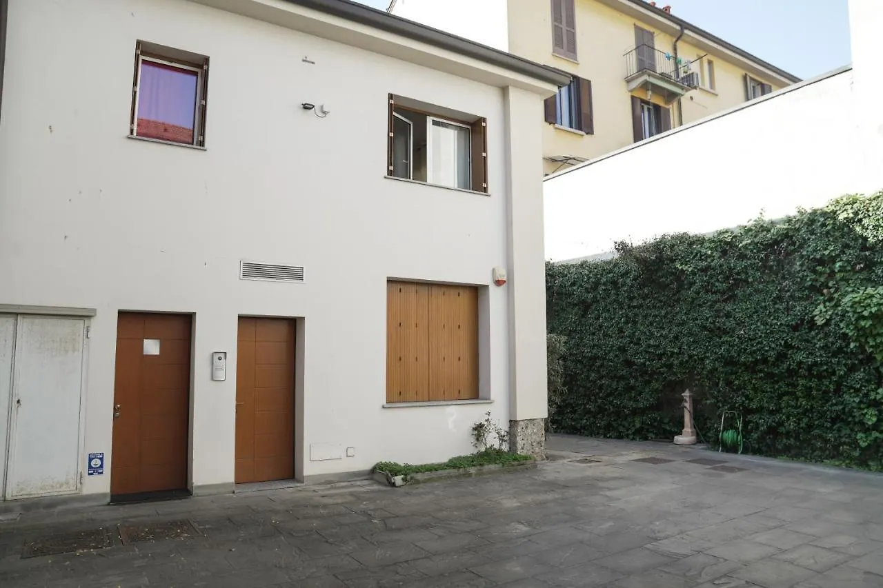 La Residenza Isabella Milan 2*,