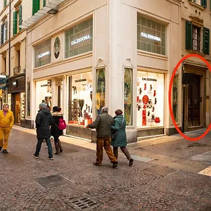 Incantevole Residenza Difronte A Casa Giulietta Italia