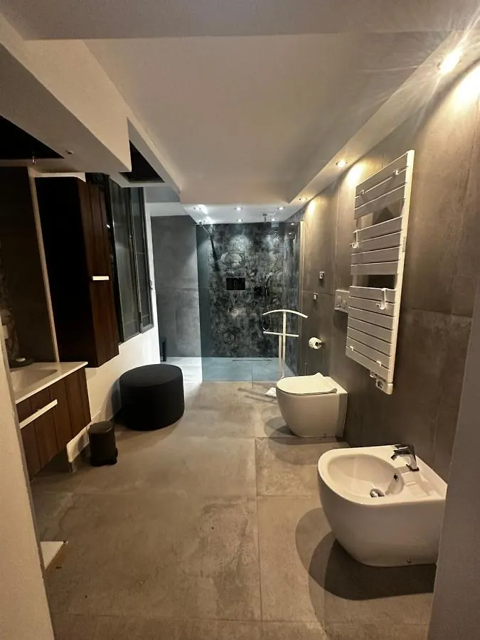 ** Guest house La Residenza Isabella Milan Italy