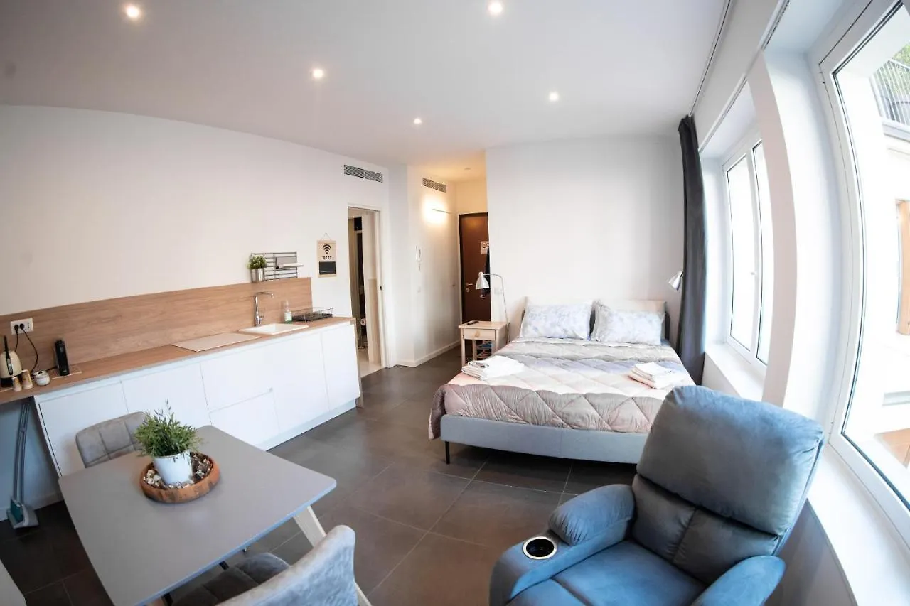 ** Guest house La Residenza Isabella Milan Italy
